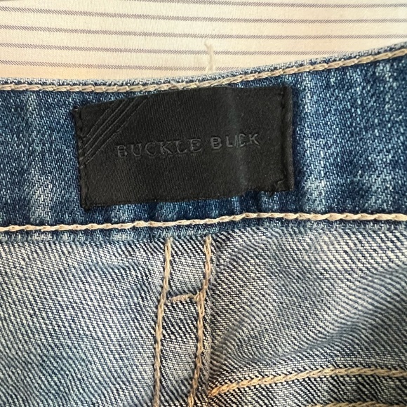 Buckle Black Mom Jeans - Picture 6 of 6